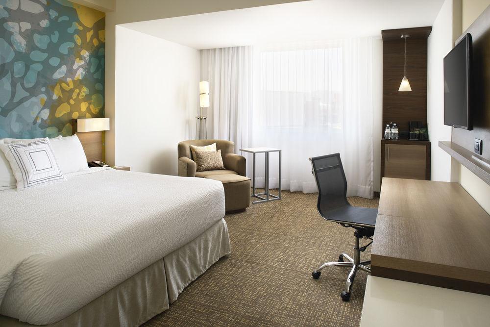 Courtyard By Marriott Hermosillo Hotell Eksteriør bilde