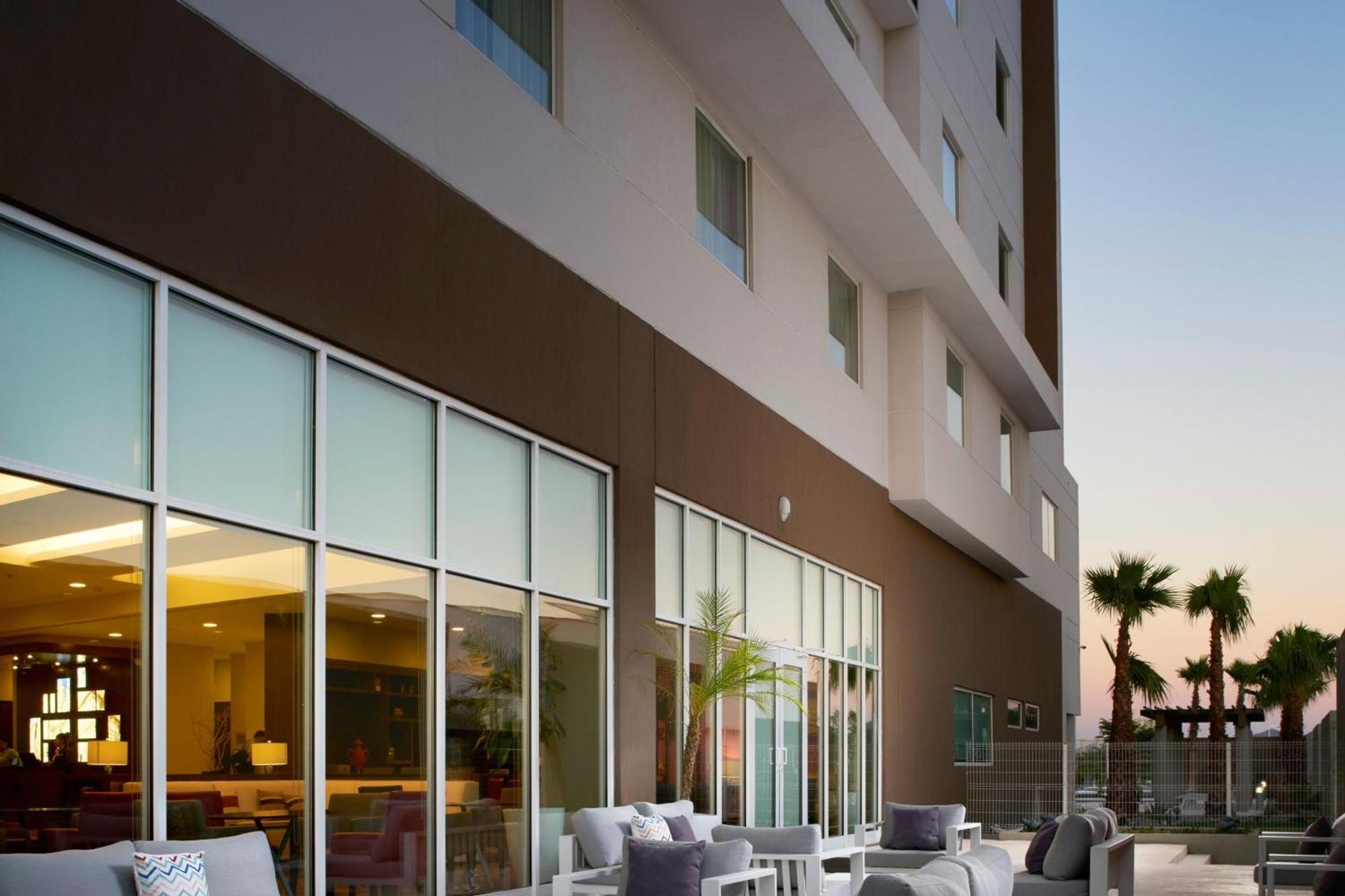 Courtyard By Marriott Hermosillo Hotell Eksteriør bilde