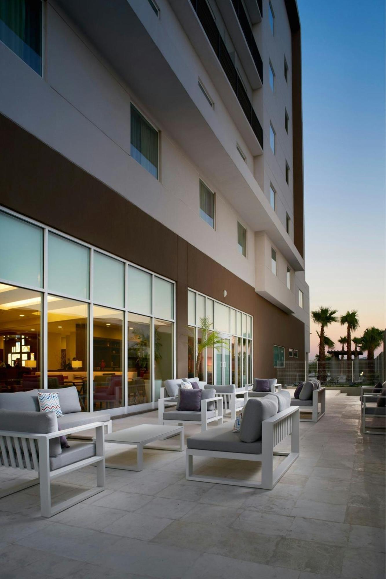 Courtyard By Marriott Hermosillo Hotell Eksteriør bilde